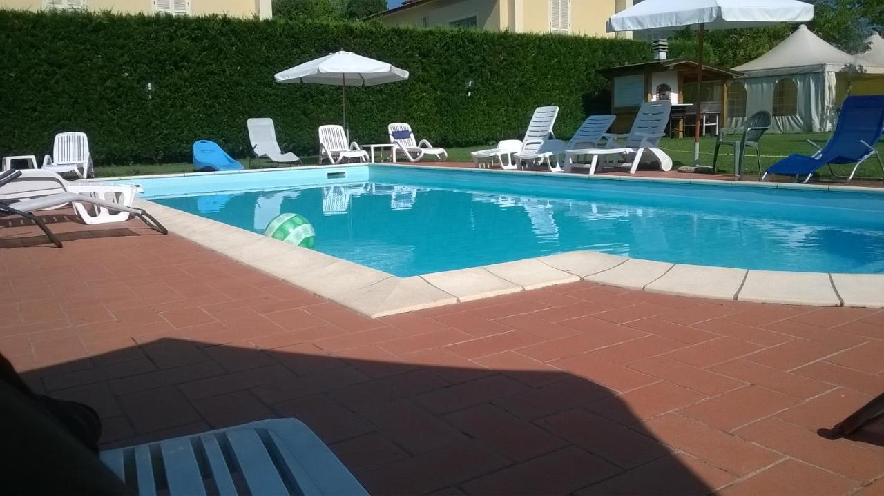 B&B Il Casale Di Nanni Lucca Eksteriør bilde
